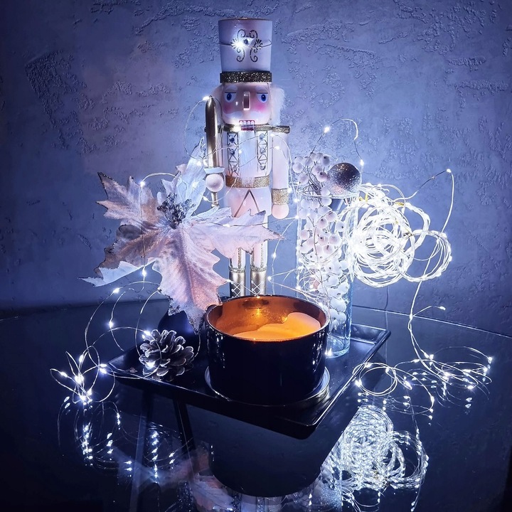 Kalėdinė 50 LED lempučių girlianda, veikia su baterijomis, šaltai balta - Image 5